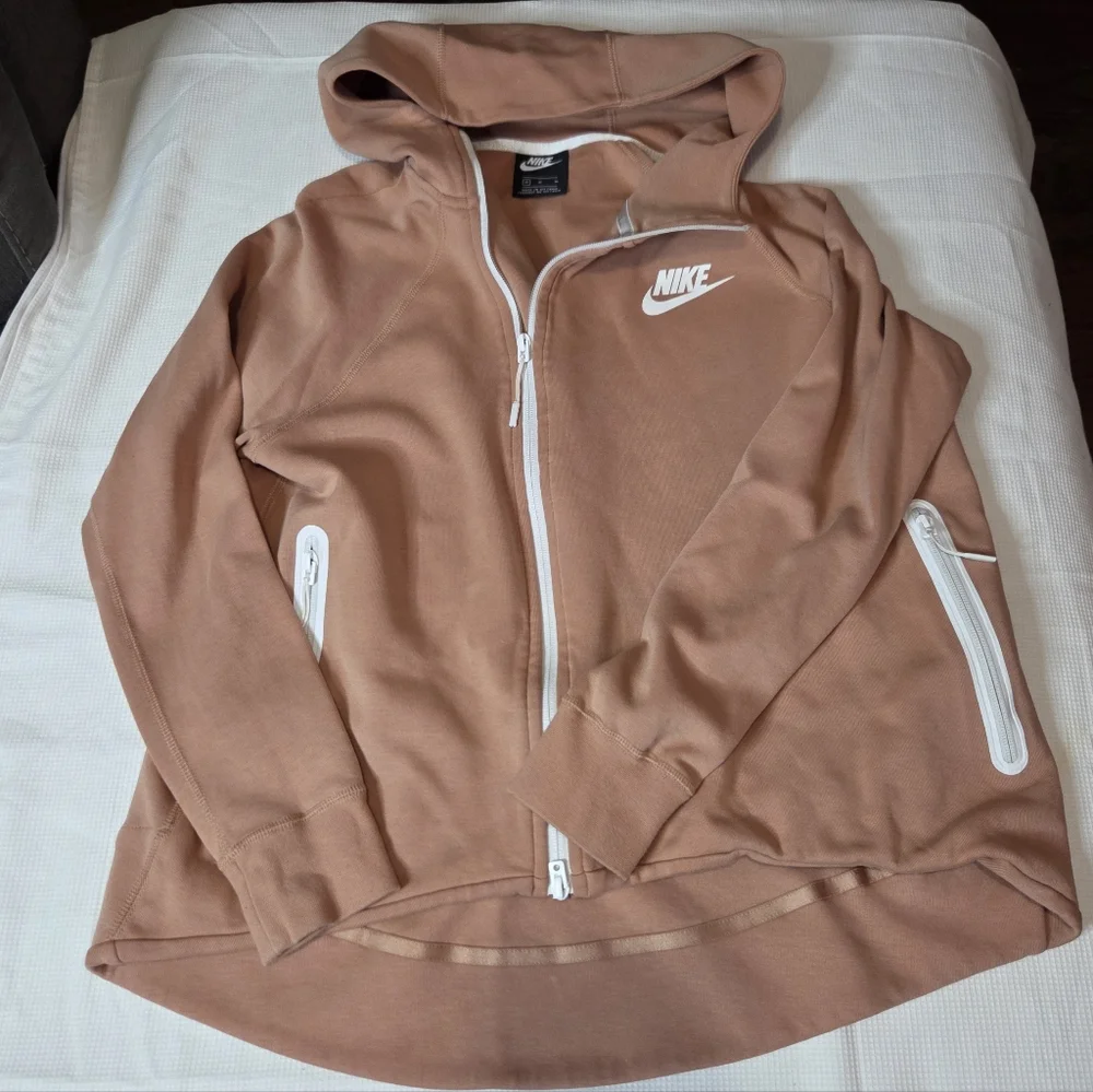 Nike Women's‎ Tech Cape Full-Zip Sweatshirt